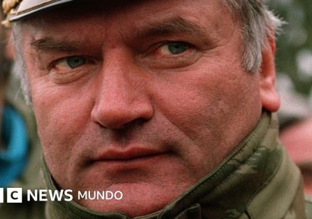 Qué sentí el día que conocí a Ratko Mladić, el fanático militar que luego se convirtió en el "carnicero de Bosnia"