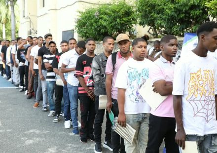 Convocan a jóvenes bachilleres para ocupar 1,000 plazas de agentes penitenciarios