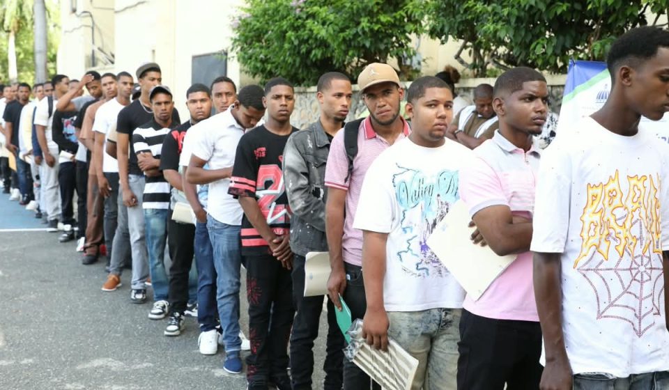 Convocan a jóvenes bachilleres para ocupar 1,000 plazas de agentes penitenciarios