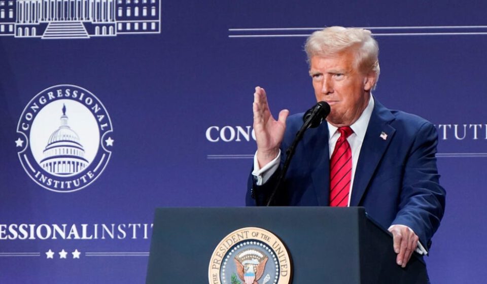 Trump dice que el crudo venezolano comenazará a reponer las reservas de EEUU «muy pronto»