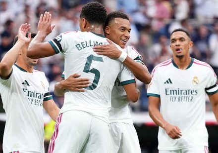 Real Madrid cruise past Malaga 4-0 to maintain Mourinho’s perfect start