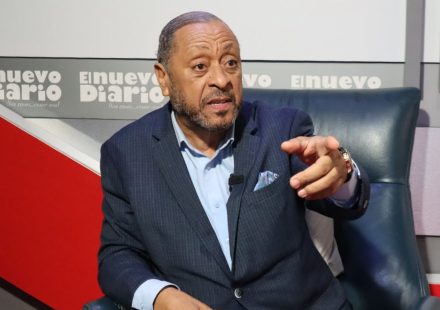 Michael Miguel Holguín afirma busca reconocimiento de NEX ante JCE; anuncia propuestas sobre salud y deuda pública