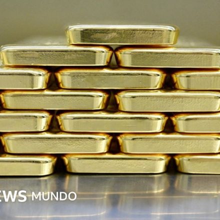 Países Bajos traslada miles de millones en oro a Londres como medida de "preparación para la crisis"