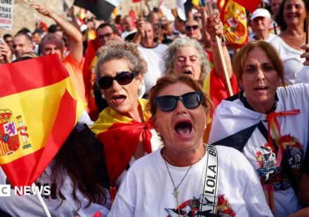 Protests in Spain over government's handling of Ceuta migrant crisis