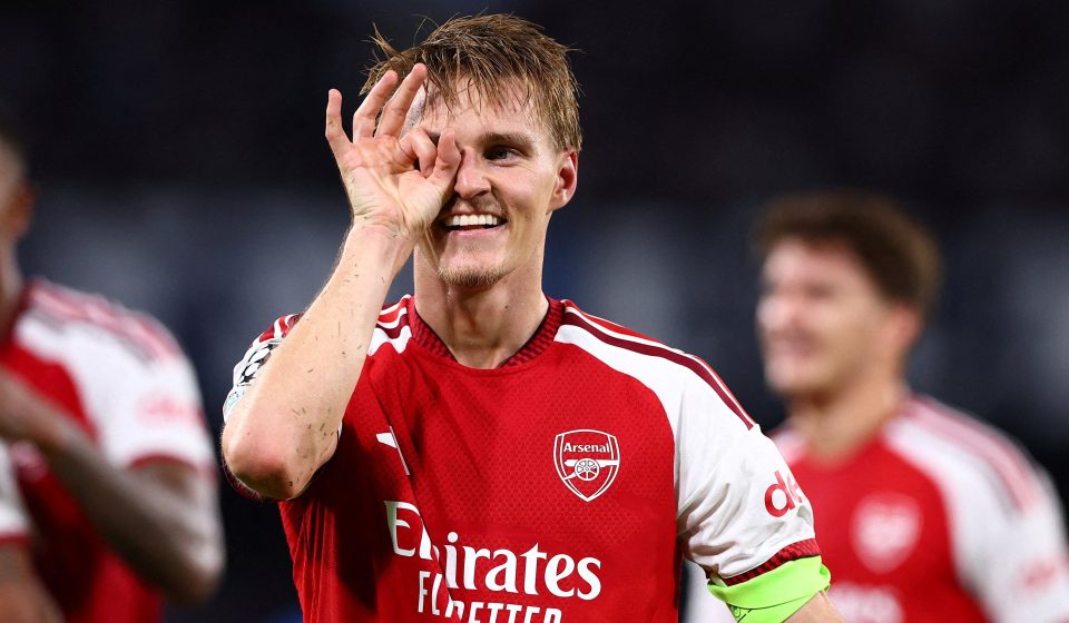 Misfiring Arsenal beat Napoli with Odegaard stunner in Champions League