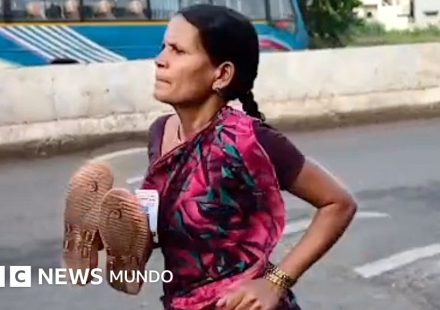 La madre que se volvió viral por correr descalza (y ganar) una carrera para poder comprar los útiles escolares de su hija