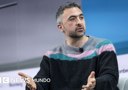 Microsoft advierte que la IA sin control podría dar lugar a una "especie no humana" que compita con las personas