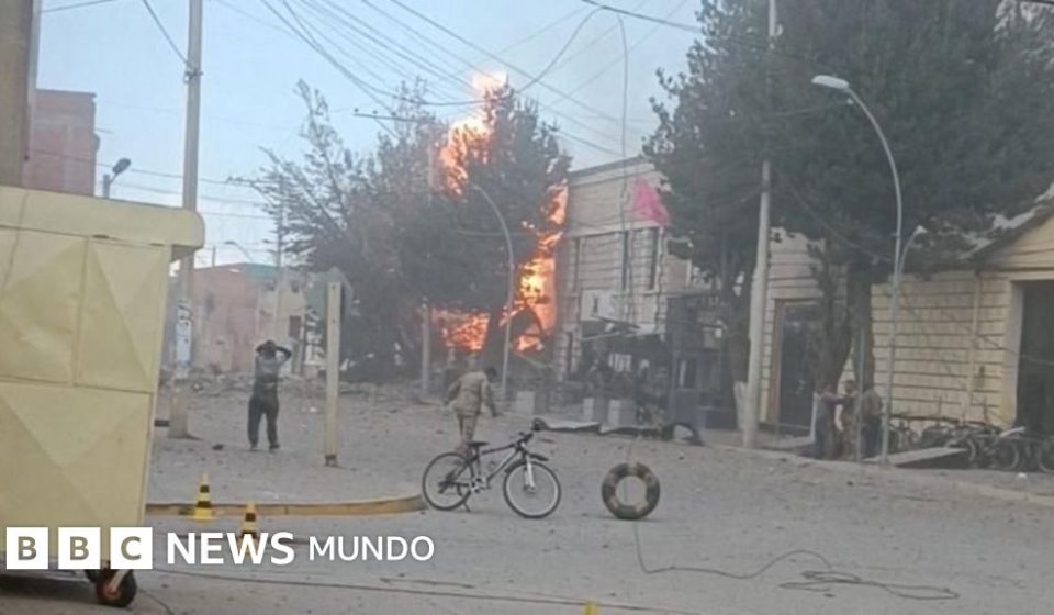 Una doble explosión en un cuartel militar de Bolivia deja al menos 2 muertos y 81 heridos