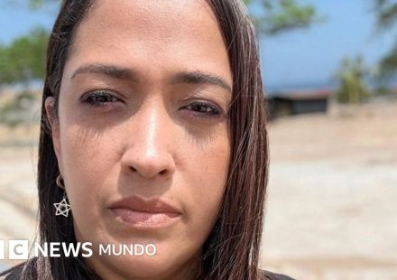 "Para mí, eran como mis hijos": el duelo de una profesora que perdió a más de 200 alumnos en el doble terremoto de Venezuela