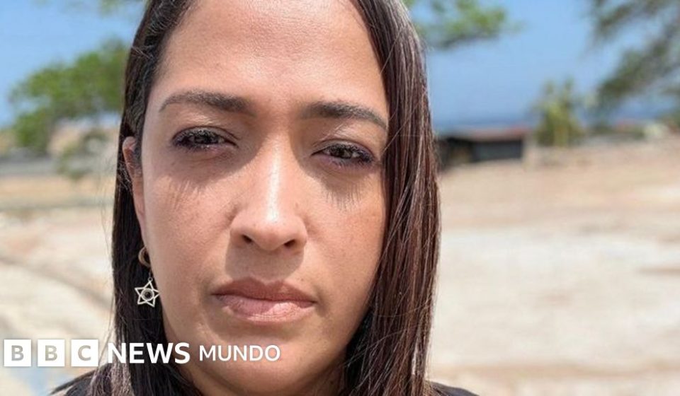 "Para mí, eran como mis hijos": el duelo de una profesora que perdió a más de 200 alumnos en el doble terremoto de Venezuela