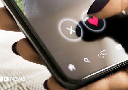Six Nigerians accused of romance scams to be extradited to the US