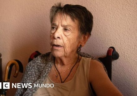 El dramático desahucio de la anciana Maricarmen de 87 años que expone la gravedad de la crisis de vivienda en España