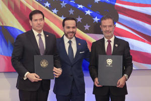 De la Espriella y Rubio suscriben los acuerdos de Barranquilla para «reconstruir» Colombia