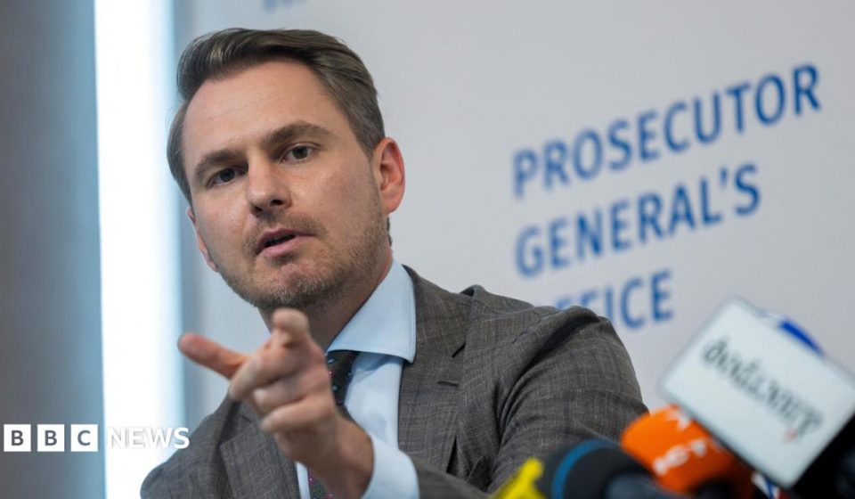 Ukraine's chief prosecutor resigns over call centre corruption scandal