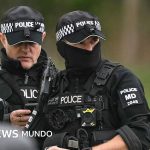 Arrestan a 5 sospechosos de preparar un atentado tras un "incidente grave" cerca de una base aérea británica utilizada por el ejército de EE.UU.