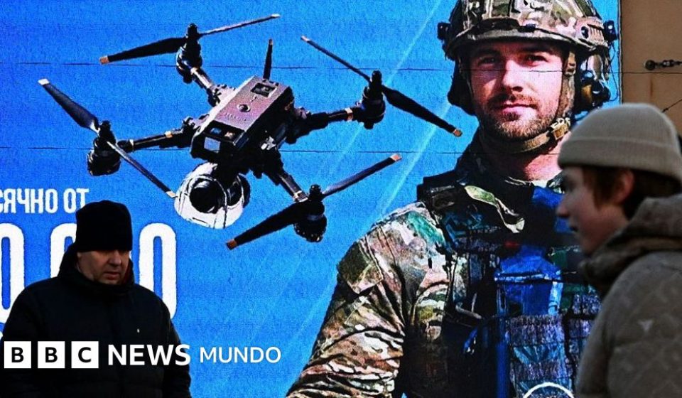 Qué se sabe de los Geran-3, los nuevos drones a reacción que Rusia está usando contra Ucrania y que han golpeado con dureza a Kyiv