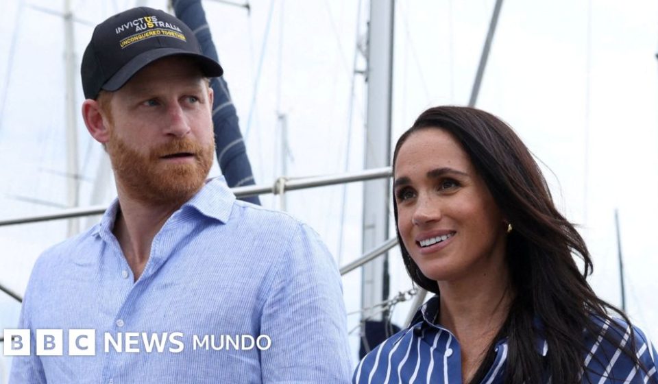 El rey Carlos III deja claro que Harry y Meghan siguen sin ejercer funciones para la monarquía británica pese a su regreso a Reino Unido