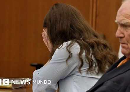 ¿Qué pasará ahora que un juez declaró nulo el juicio contra Lindsay Clancy, la madre acusada de matar a sus tres hijos en EE.UU.?