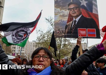 Las protestas y conmemoraciones en Chile tras la decisión de Kast de no celebrar ceremonias oficiales por el golpe de Estado contra Salvador Allende