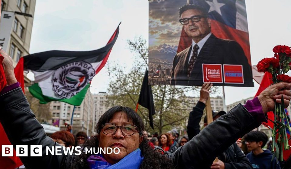 Las protestas y conmemoraciones en Chile tras la decisión de Kast de no celebrar ceremonias oficiales por el golpe de Estado contra Salvador Allende