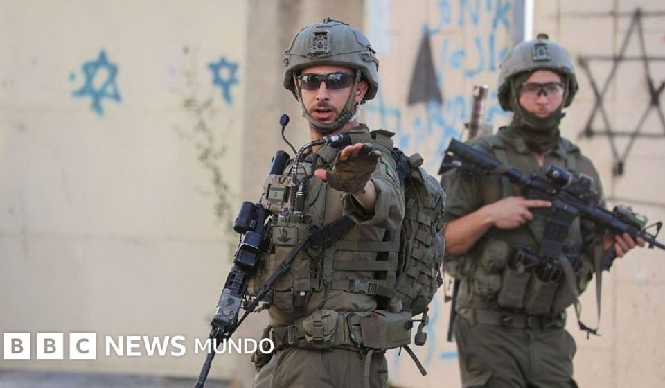 Reino Unido anuncia sanciones contra los colonos israelíes en Cisjordania y los acusa de "limpieza étnica"