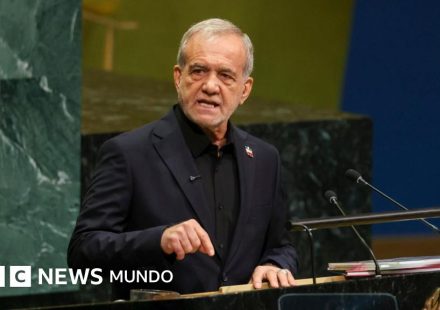 El presidente de Irán le dice a Trump que su país nunca se "arrodillará"