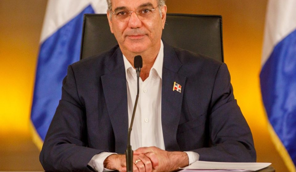 Abinader expone nuevos polos de desarrollo regional para llevar más inversión, infraestructura y oportunidades