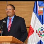 ¿Cómo debe ejercer el maestro su autoridad frente al estudiante?