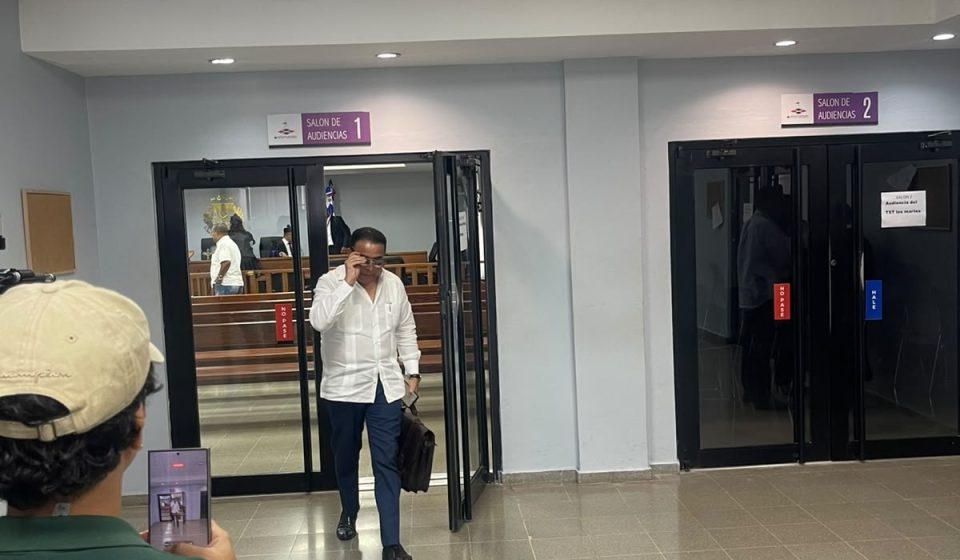 Tres imputados sin abogados impiden inicio de apelación contra Alexis Medina y otros acusados
