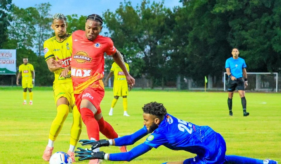 Atlético Vega Real propina a Moca fc su primera derrota del torneo