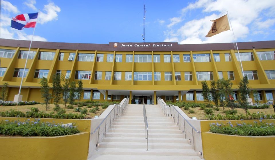 Capel presentará resultados de estudio solicitado por la JCE sobre la abstención electoral en 2024