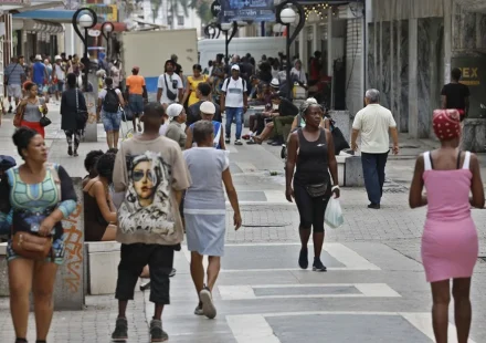 La economía cubana cayó un 5 % en 2025, su tercer año en «números rojos»