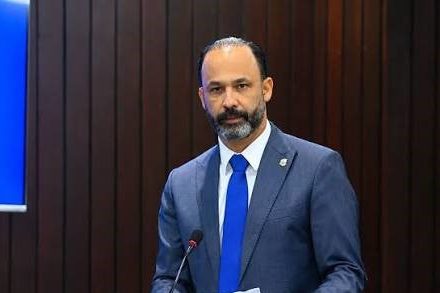 Diputado Santos solicita a Abinader construir hospital en San Víctor y malecón en Gaspar Hernández