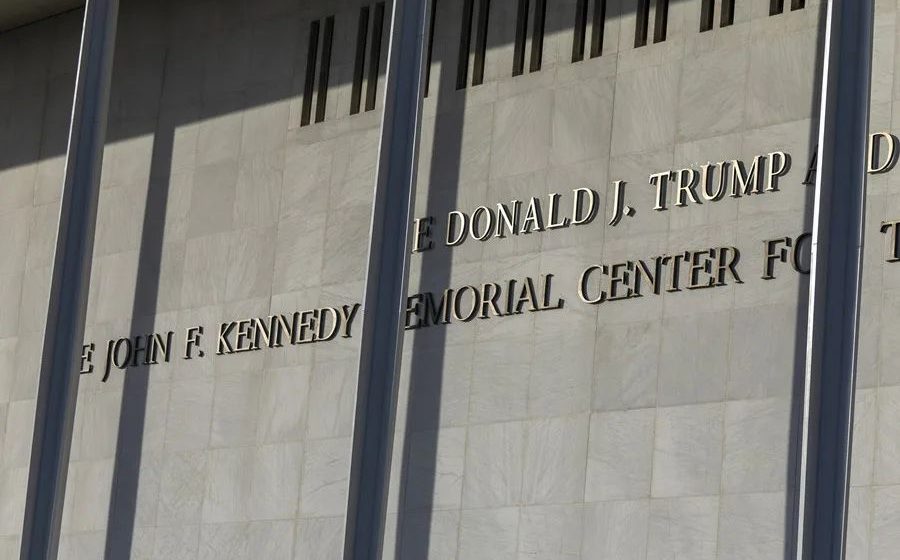 Trump cierra el prestigioso Centro Kennedy porque la Justicia le impide ponerle su nombre