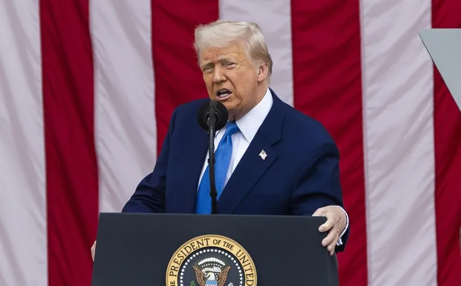 Trump anuncia acuerdo con Dinamarca para controlar «para siempre» seguridad de Groenlandia