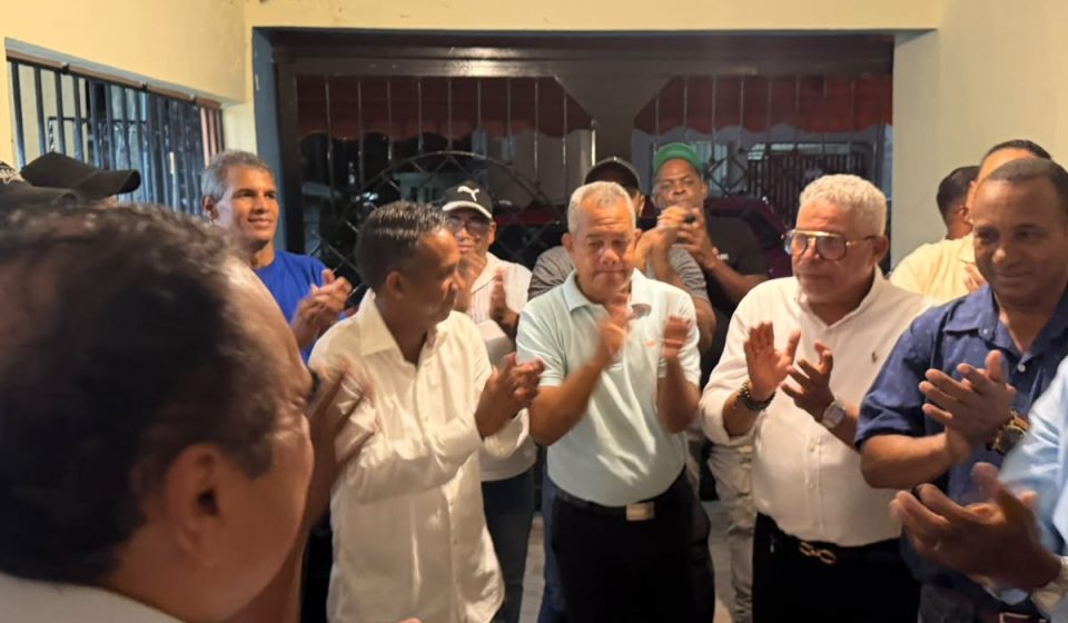 Juramentan equipo de campaña de Víctor Pavón alcalde en Sábana Perdida Norte