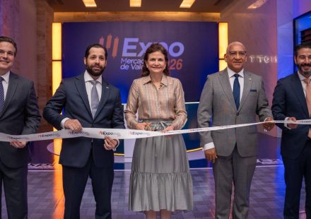 Raquel Peña inaugura IV Expo Mercado de Valores 2026