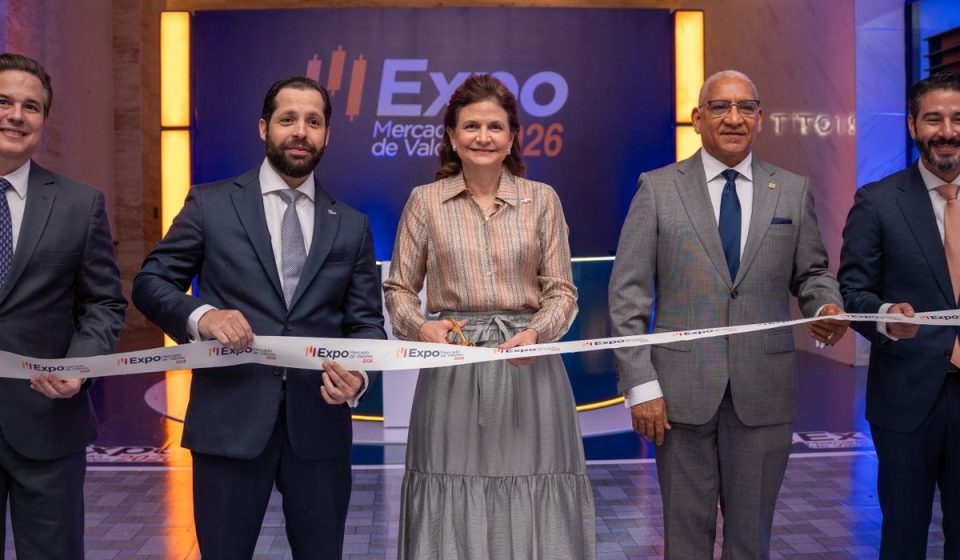 Raquel Peña inaugura IV Expo Mercado de Valores 2026