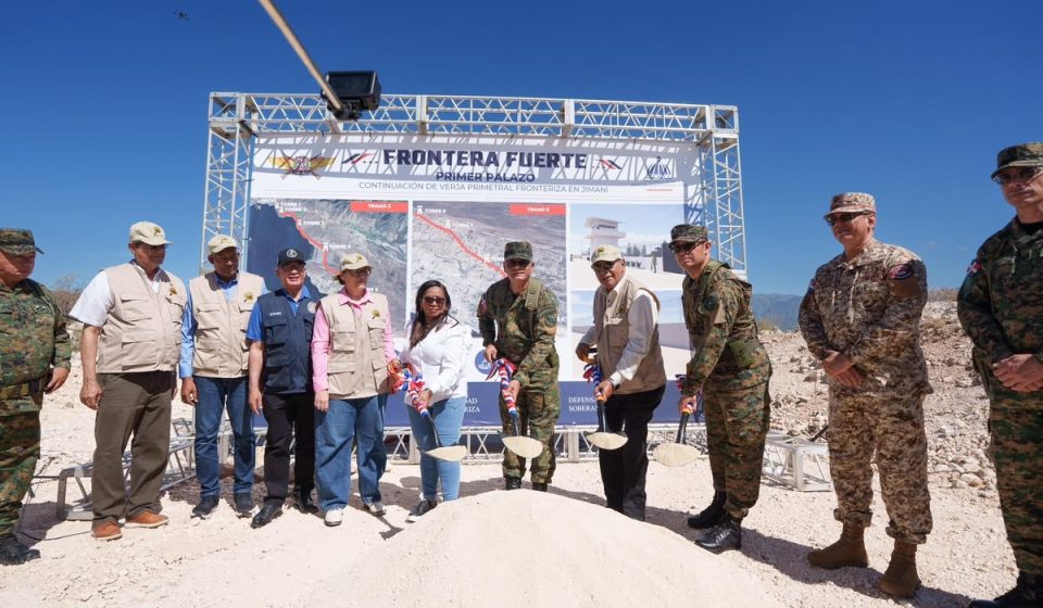 Gobierno inicia construcción de 14.5 kilómetros de verja perimetral fronteriza en Jimaní