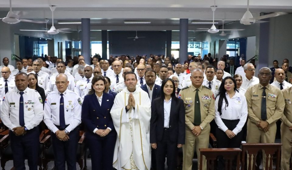 PN se une a Jornada Nacional de Oración y Acción de Gracias “Ora y Acciona RD”