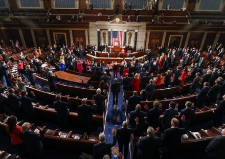 El Congreso de EE.UU aprueba nuevas sanciones contra Rusia y sus aliados