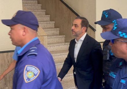 Antonio y Maribel Espaillat llegan este viernes al tribunal para juicio por caso Jet Set