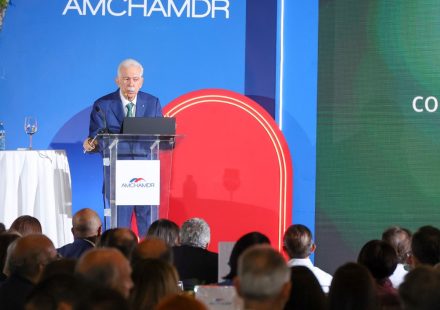 Luís Molina Achécar llama a impulsar nuevas reformas para sostener crecimiento económico de RD