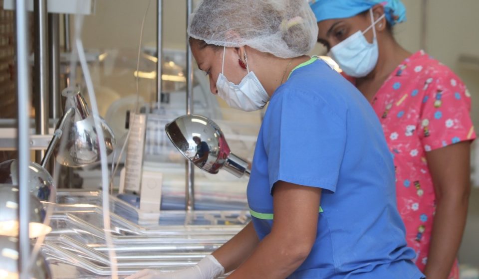 Salud Pública dice se reduce la mortalidad materna e infantil en 2026
