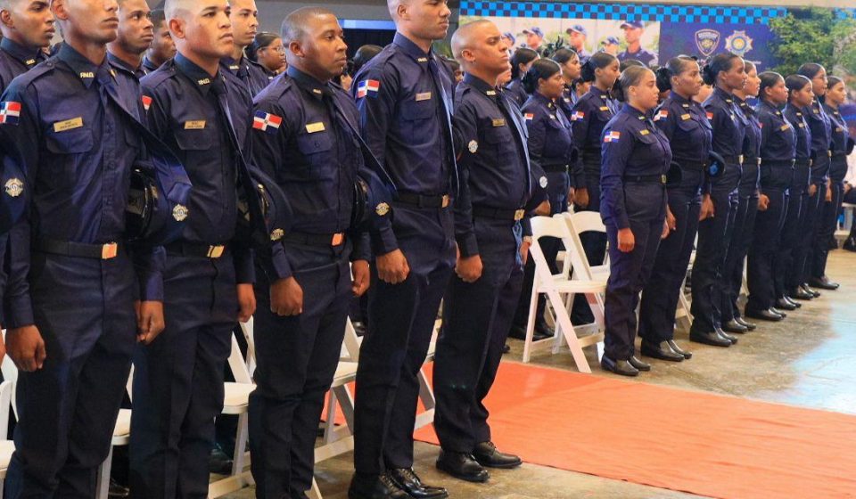 Más de 12 mil policías egresan de escuelas de entrenamiento bajo nuevo modelo educativo