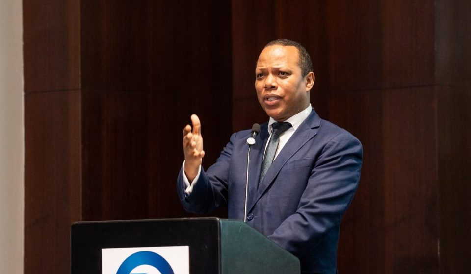 Milton Morrison es reelegido y juramentado vicepresidente de la Copppal