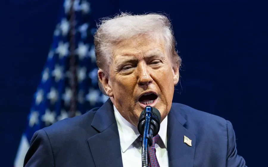 Principales cadenas de televisión suspenden la cobertura conjunta de Trump tras el veto