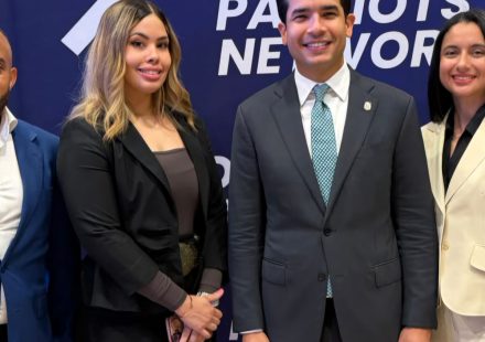 Omar Fernández apuesta por un Estado eficiente, menos burocracia y mayores facilidades para invertir y emprender