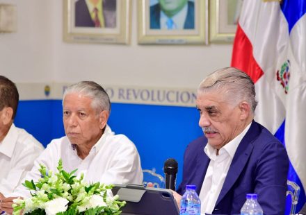 PRD autoriza a Miguel Vargas a iniciar contactos para coalición opositora de cara a 2028