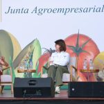 Ligia Bonetti propone más formación práctica para preparar el talento que necesita el país